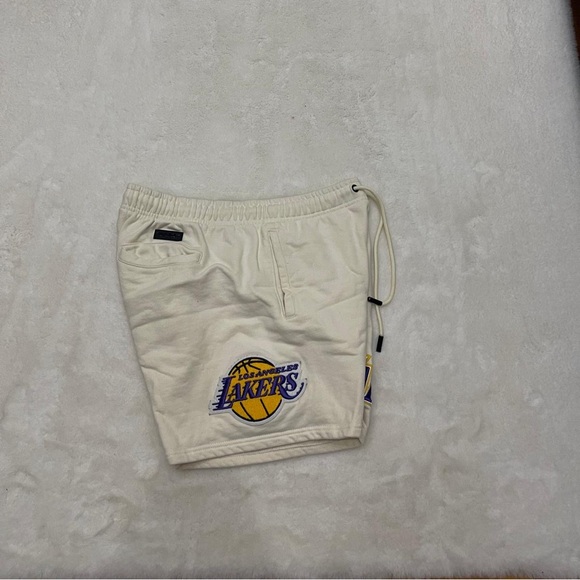 5’ inseam basketball shorts - Picture 3 of 3